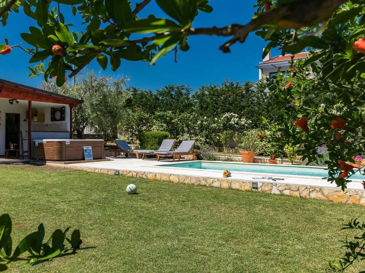 Holiday Home Petar By Interhome Tar-Vabriga 0*,